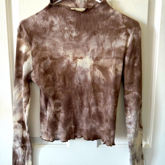 Style Rack Tops - Style Rack Ribbed Mock Turtle, L, Tie Dyed in Shades of Gray NWOT